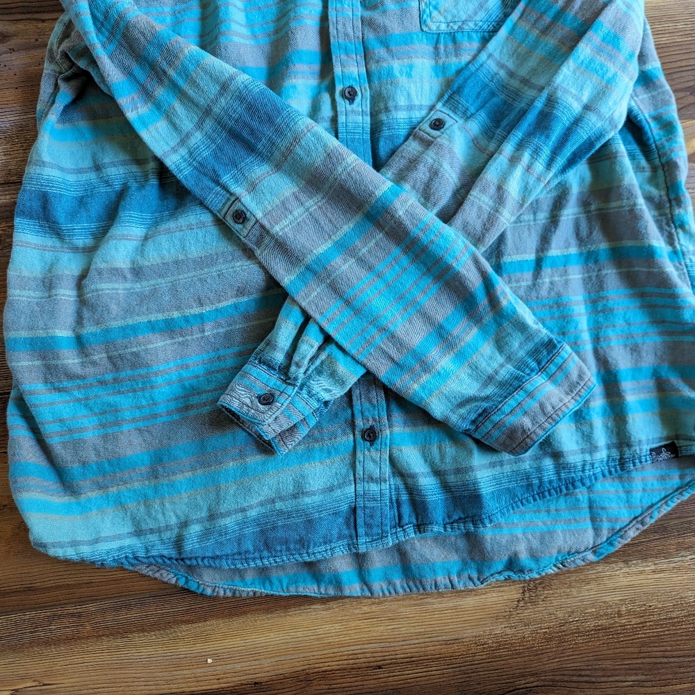 PrAna Women's Striped Long Sleeve Button-Up Lightweight Blue/Green Shirt Size M - Picture 3 of 9